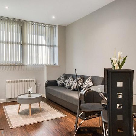 Cosy 1-Bed By Heathrow Airport Daire Londra Dış mekan fotoğraf