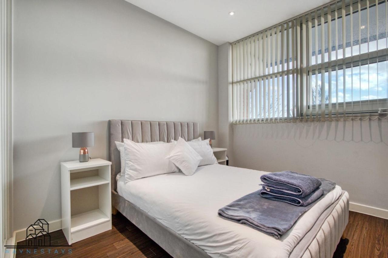 Cosy 1-Bed By Heathrow Airport Daire Londra Dış mekan fotoğraf